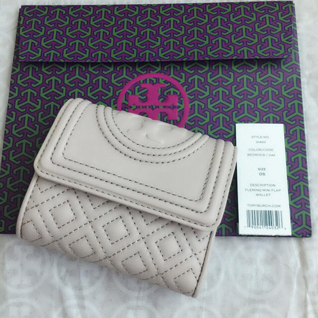 2022年春夏再販! 新品 未使用 トリーバーチ 折り財布 Tory Burch Bed