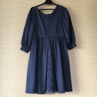 ジルバイジルスチュアート(JILL by JILLSTUART)のジルスチュアート紺色ワンピ　レース入り　ウエスト65 丈80 7分袖　(ひざ丈ワンピース)