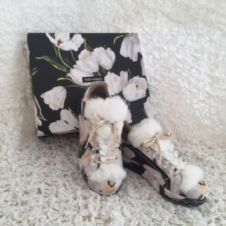 ドルチェアンドガッバーナ(DOLCE&GABBANA)の大人気💕Dolce&Gabbanaファースニーカー(スニーカー)