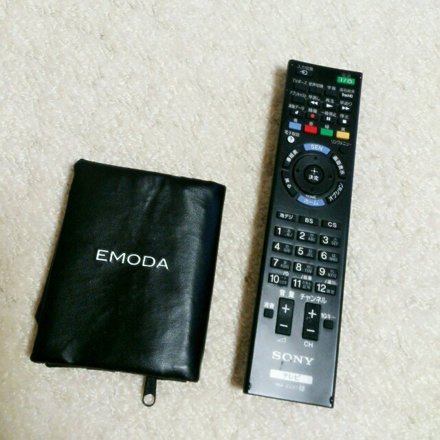 EMODA(エモダ)のEMODAｱｸｾｻﾘｰｹｰｽ☆ レディースのアクセサリー(ネックレス)の商品写真
