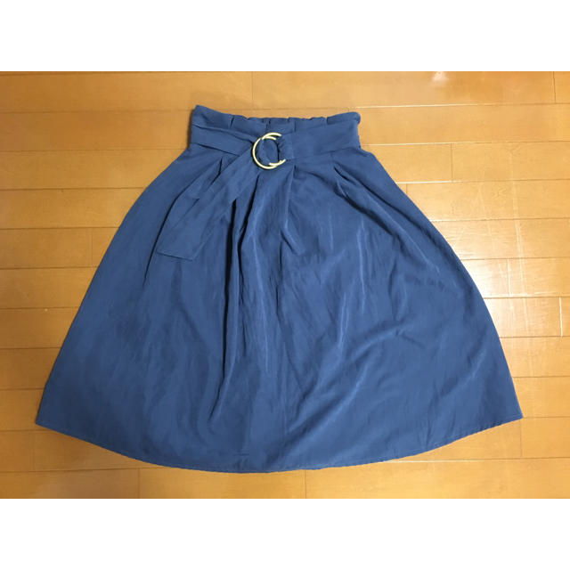しまむら(シマムラ)のベルト付きスカート レディースのスカート(ひざ丈スカート)の商品写真