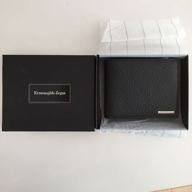 Ermenegildo Zegna(エルメネジルドゼニア)のエルメネジルド ゼニア 二つ折りメンズ財布 メンズのファッション小物(折り財布)の商品写真