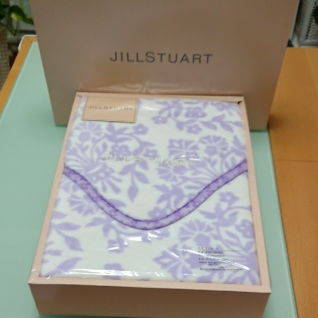 JILLSTUART(ジルスチュアート)のジルスチュアート ブランケット 新品 インテリア/住まい/日用品の寝具(その他)の商品写真