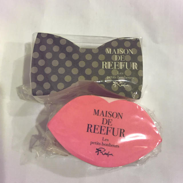 Maison de Reefur(メゾンドリーファー)のMAISON DE  REEFUR リボンモチーフ&リップモチーフ 付箋 インテリア/住まい/日用品の文房具(ノート/メモ帳/ふせん)の商品写真