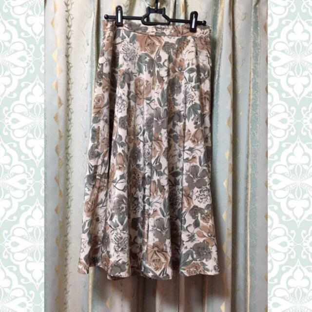 Grimoire(グリモワール)の【grimoire購入】vintage花柄スカート レディースのスカート(ひざ丈スカート)の商品写真