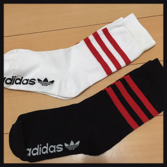 adidas(アディダス)のadidas originals 靴下 レディースのレッグウェア(ソックス)の商品写真