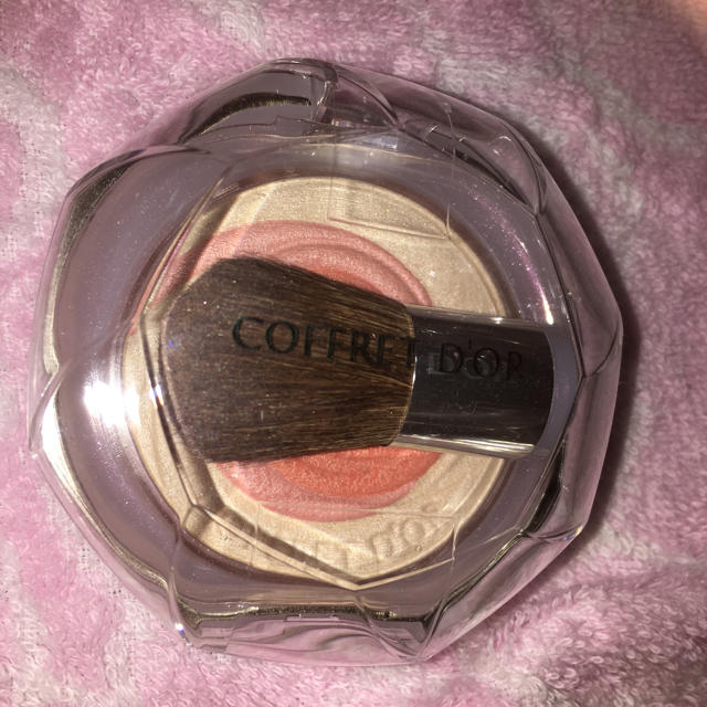 COFFRET D'OR(コフレドール)のコフレドール 04 オレンジ コスメ/美容のベースメイク/化粧品(チーク)の商品写真