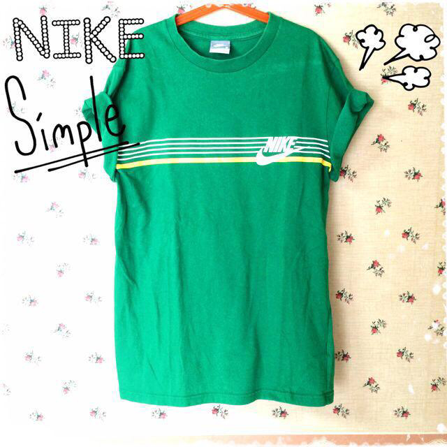 NIKE(ナイキ)のNIKEグリーンラインTシャツ レディースのトップス(Tシャツ(半袖/袖なし))の商品写真