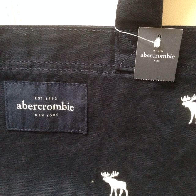 Abercrombie&Fitch(アバクロンビーアンドフィッチ)のabercrombie トートバック レディースのバッグ(トートバッグ)の商品写真