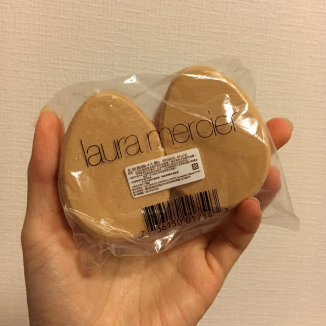 laura mercier(ローラメルシエ)のLaura Mercier ファンデーション スポンジ4個入り 新品 コスメ/美容のベースメイク/化粧品(その他)の商品写真