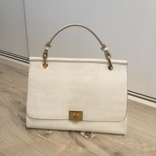 ザラ(ZARA)の【美品】ZARA ザラ バッグ(ショルダーバッグ)