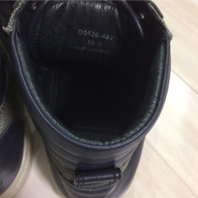 BURBERRY BLACK LABEL(バーバリーブラックレーベル)のバーバリーブラックレーベル ハイカットスニーカー メンズの靴/シューズ(スニーカー)の商品写真