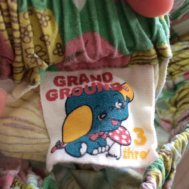 GrandGround(グラグラ)のグラグラ スカート SIZE3 キッズ/ベビー/マタニティのキッズ服女の子用(90cm~)(その他)の商品写真