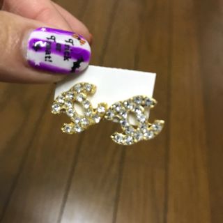 ピアス(ピアス)