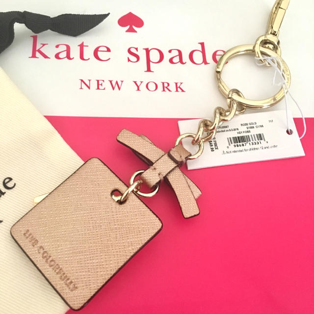 kate spade new york(ケイトスペードニューヨーク)の新品 ケイトスペード キーフォブ レディースのファッション小物(キーホルダー)の商品写真