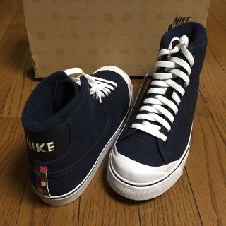 ナイキ(NIKE)のNIKE AIR ZOOM ALL COURT MID PREM カラーチャート(スニーカー)