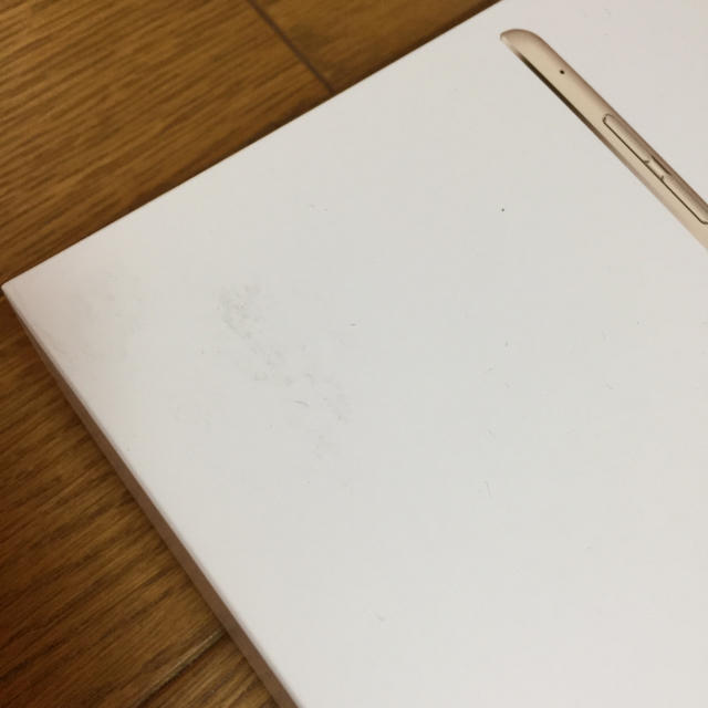 Apple(アップル)のiPad Air2 128GBゴールド空箱説明書シール外箱 スマホ/家電/カメラのスマートフォン/携帯電話(その他)の商品写真