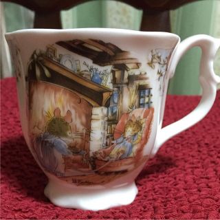 ロイヤルドルトン(Royal Doulton)の専用2品ロイヤルドルトン マグカップ&オータムカップ(食器)