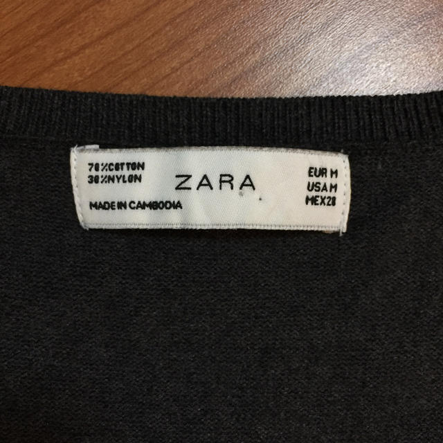 ZARA(ザラ)のマミーゴ様専用 ZARAチャコールグレーVネック長袖ニット、セーターM レディースのトップス(ニット/セーター)の商品写真