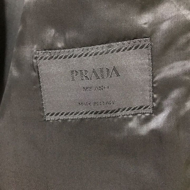 PRADA(プラダ)の〜専用〜 メンズのジャケット/アウター(トレンチコート)の商品写真