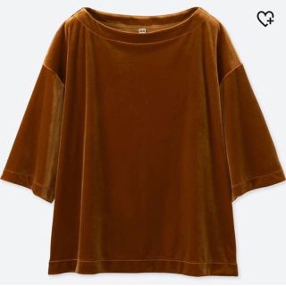 ユニクロ(UNIQLO)のベロアプルオーバー(カットソー(半袖/袖なし))