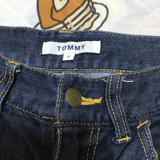 TOMMY HILFIGER(トミーヒルフィガー)のTOMMY デニム サイズＳ レディースのパンツ(デニム/ジーンズ)の商品写真