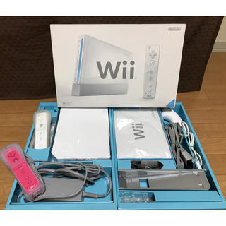 ウィー(Wii)のwii本体&ソフト(マリオ)(家庭用ゲーム機本体)