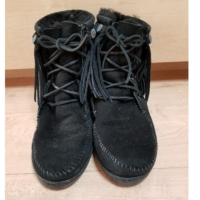 Minnetonka(ミネトンカ)のミネトンカムートンブーツ レディースの靴/シューズ(ブーツ)の商品写真