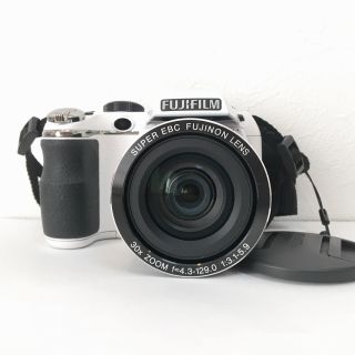 フジフイルム(富士フイルム)のWiFi装備♡FUJIILM 富士フイルム S4500 ホワイト(ミラーレス一眼)