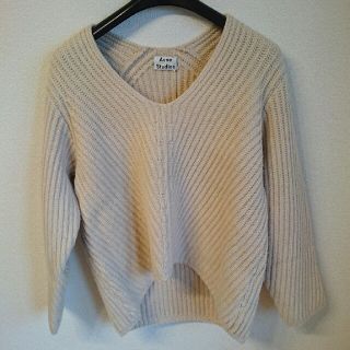 アクネ(ACNE)の【miruさん専用】Acne Studios Vネックニット　(ニット/セーター)