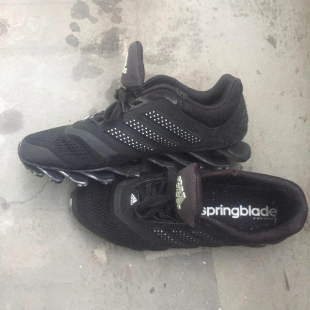 adidas(アディダス)のspringblode 27.5 メンズの靴/シューズ(スニーカー)の商品写真