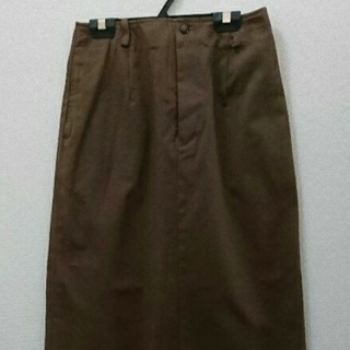 フェリシモ(FELISSIMO)のフェリシモ 茶色のスカート(ひざ丈スカート)