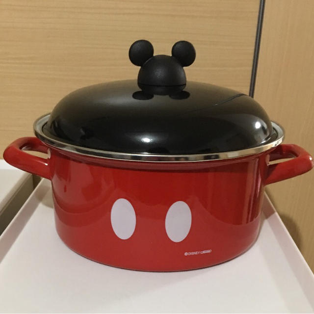 Disney(ディズニー)のミッキーマウス ホーロー 両手鍋 インテリア/住まい/日用品のキッチン/食器(鍋/フライパン)の商品写真