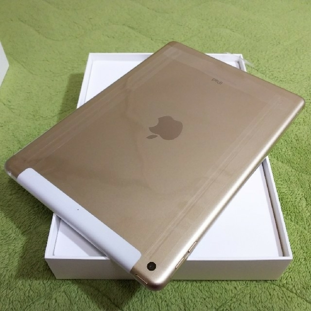 iPad(アイパッド)のiPad2017第５世代32G スマホ/家電/カメラのPC/タブレット(タブレット)の商品写真