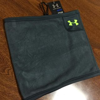 アンダーアーマー(UNDER ARMOUR)の【新品】アンダーアーマー ネックウォーマー 色 グレー(ネックウォーマー)