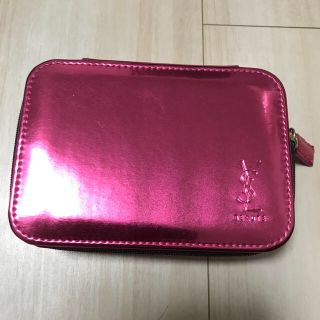 イヴサンローランボーテ(Yves Saint Laurent Beaute)の【りぃさん専用！】イヴ・サンローラン ポーチ メタリックピンク(ポーチ)