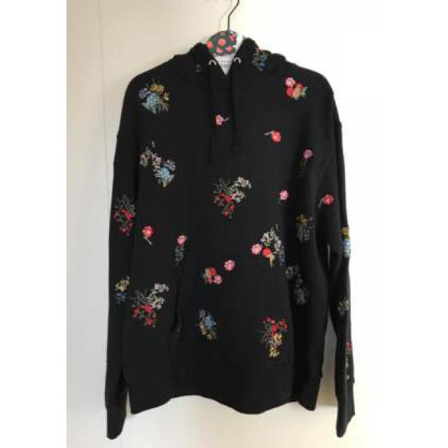 Erdem(アーデム)のH&M × ERDEM レディースのトップス(パーカー)の商品写真