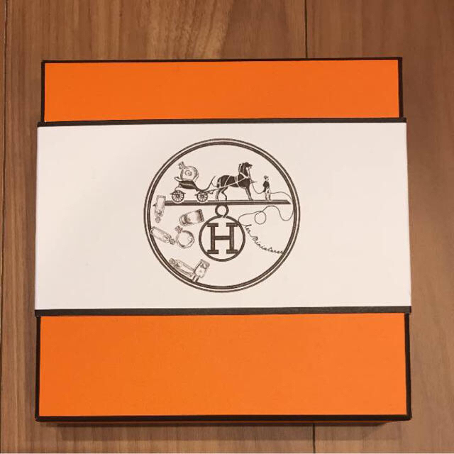 [新品] HERMES 香水と付せんセット