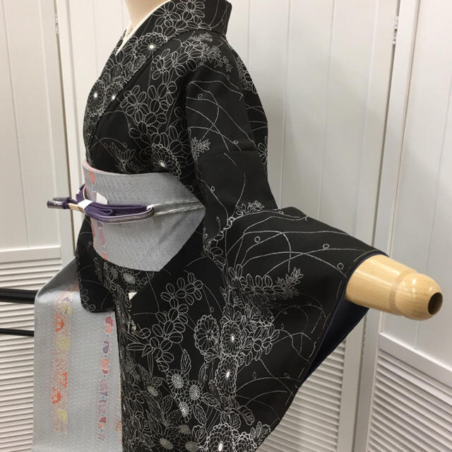 517∞小紋☆黒地に白の花文様 着物 517∞小紋☆黒地に白の花文様 着物
