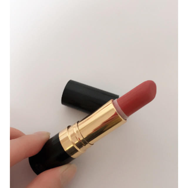 REVLON(レブロン)のレブロン スーパーラストラス リップ101 コスメ/美容のベースメイク/化粧品(口紅)の商品写真