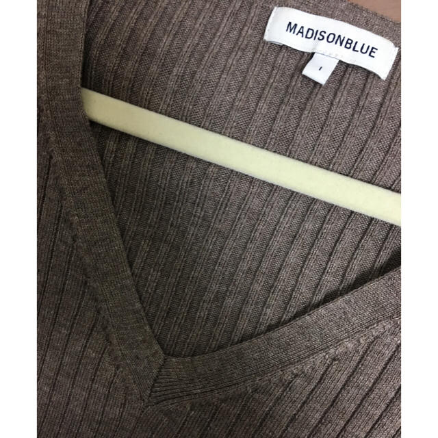 MADISONBLUE(マディソンブルー)のMADISONBLUE トップス レディースのトップス(ニット/セーター)の商品写真