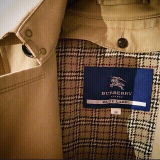 バーバリー(BURBERRY)のBURBERRY トレンチコート(トレンチコート)