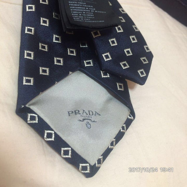 PRADA(プラダ)の【しゅう様専用】PRADA ネクタイ 未使用！送料込！ メンズのファッション小物(ネクタイ)の商品写真