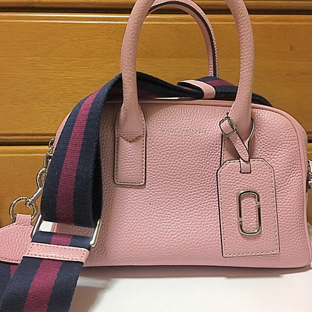 MARC JACOBS(マークジェイコブス)のゴッサムスモールバウレット MARC JACOBS レディースのバッグ(ショルダーバッグ)の商品写真