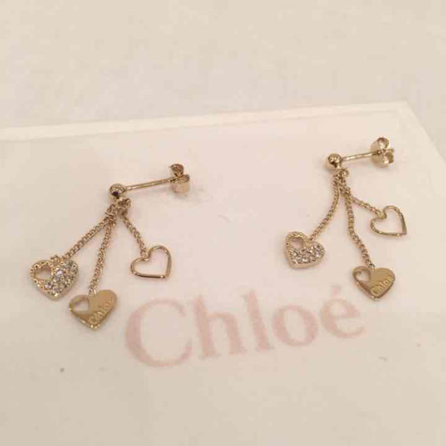 Chloe(クロエ)の正規品 クロエ ハートピアス 箱付き レディースのアクセサリー(ピアス)の商品写真