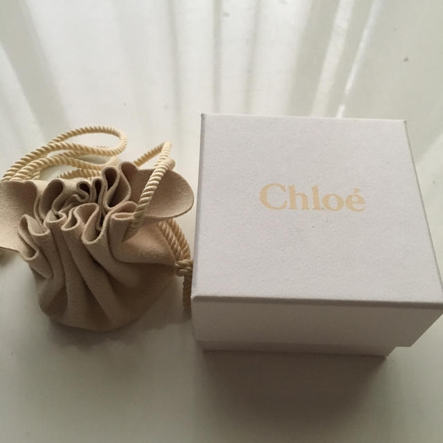 Chloe(クロエ)の正規品 クロエ ハートピアス 箱付き レディースのアクセサリー(ピアス)の商品写真