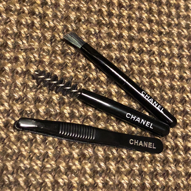 CHANEL(シャネル)のCHANEL アイブロー コスメ/美容のベースメイク/化粧品(パウダーアイブロウ)の商品写真