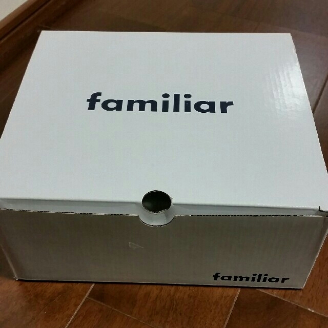 familiar(ファミリア)のapan様専用ページ　　　新品familiar　ムートンブーツ　13.5㎝ キッズ/ベビー/マタニティのベビー靴/シューズ(~14cm)(ブーツ)の商品写真