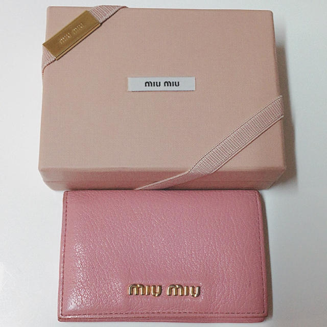 ミュウミュウ MIU MIU♡カードケース名刺入れ 可愛いピンク色 ケース付き