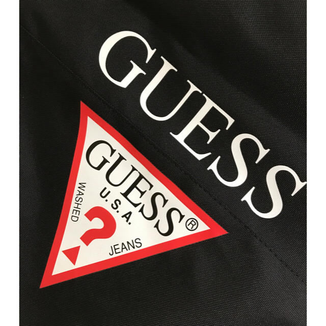 GUESS(ゲス)の大値下げ！レア Guess ロゴ ナップサック ゲス リュック レディースのバッグ(リュック/バックパック)の商品写真